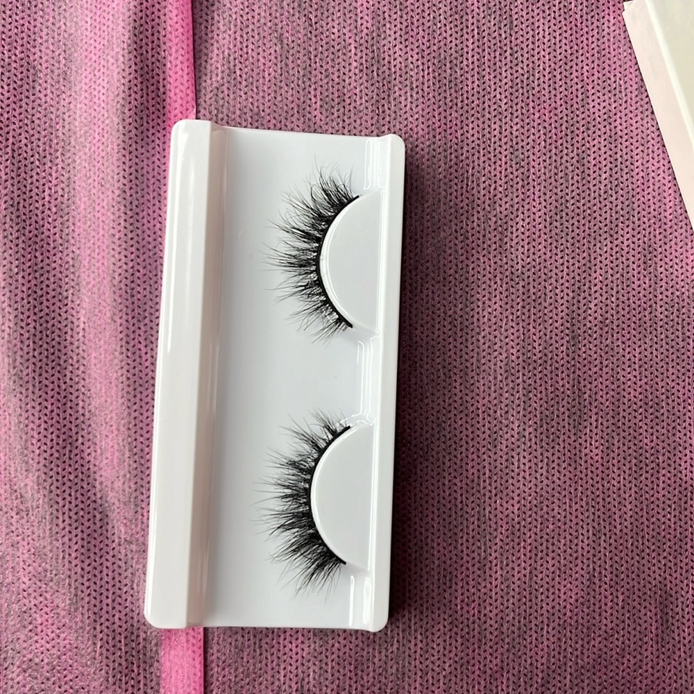 Strip Lashes